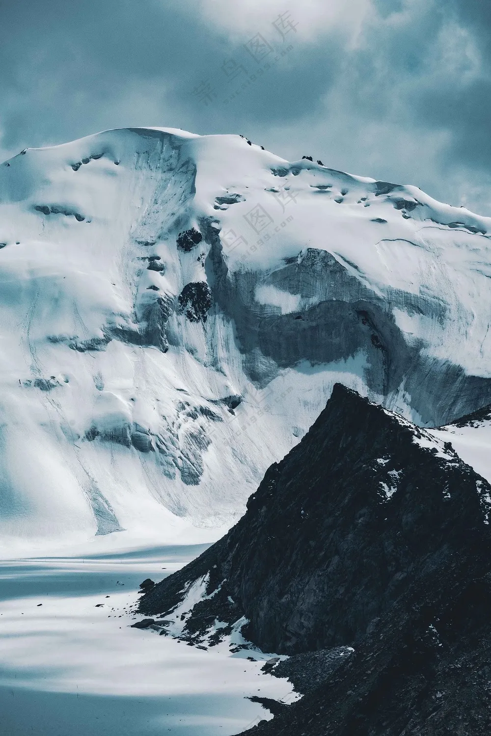 雪山风景图片