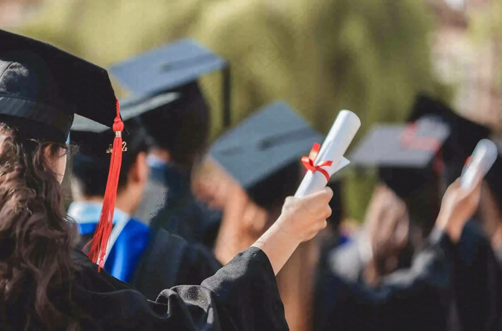 学生毕业季考试青春插画背景