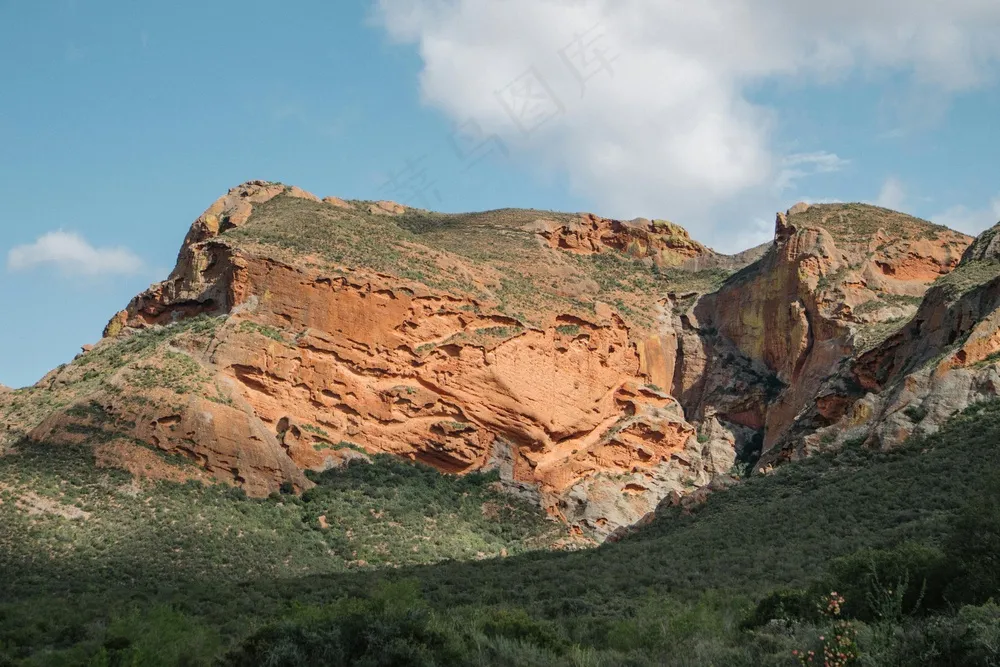 多彩赤岩绿野风韵