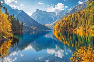 大自然风光风景高山森林湖泊摄影图