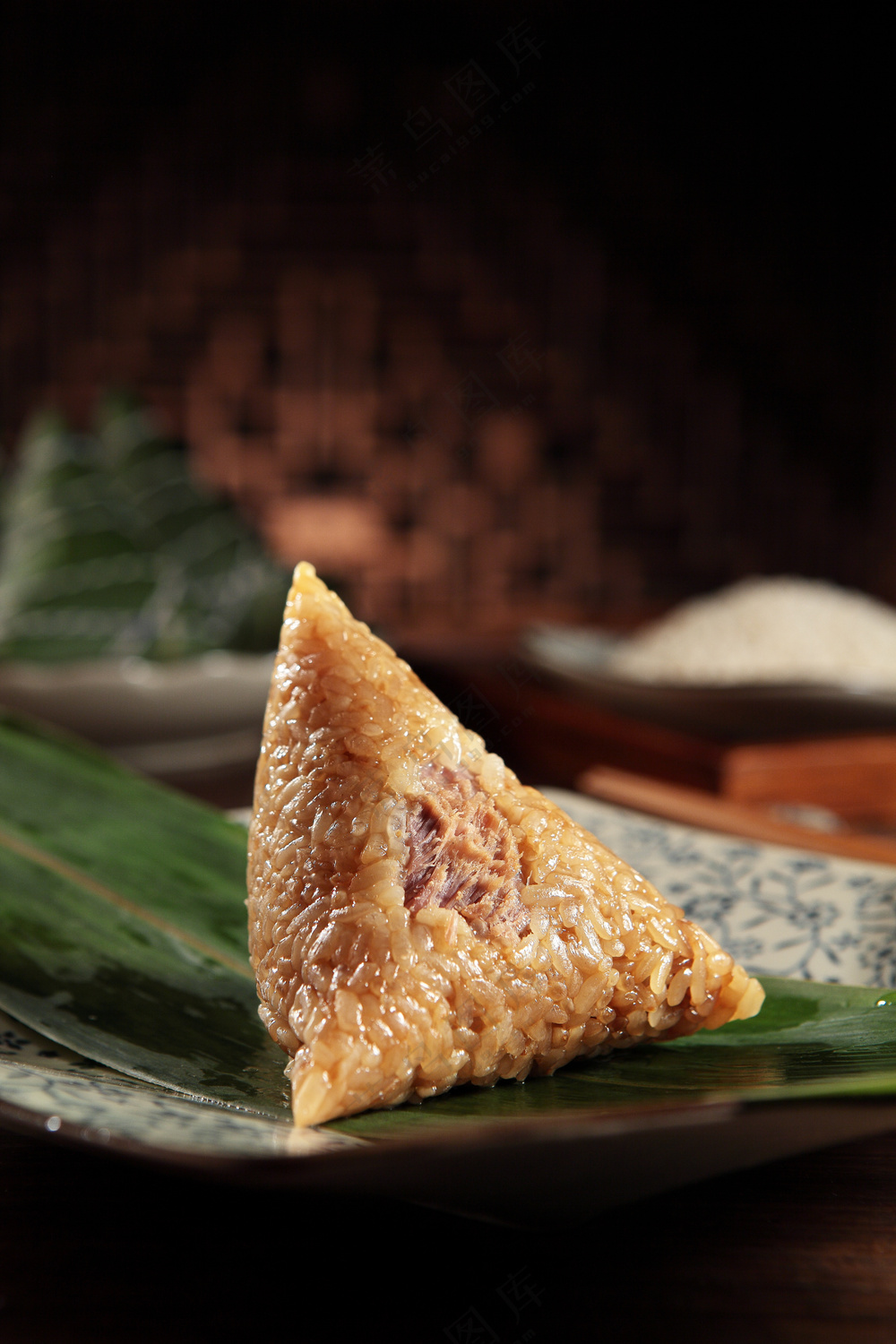 肉粽子图片包粽子粽子摄影裹粽籺粽子摄影端午节