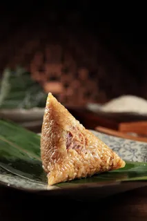 肉粽子图片包粽子粽子摄影裹粽籺粽子摄影端午节