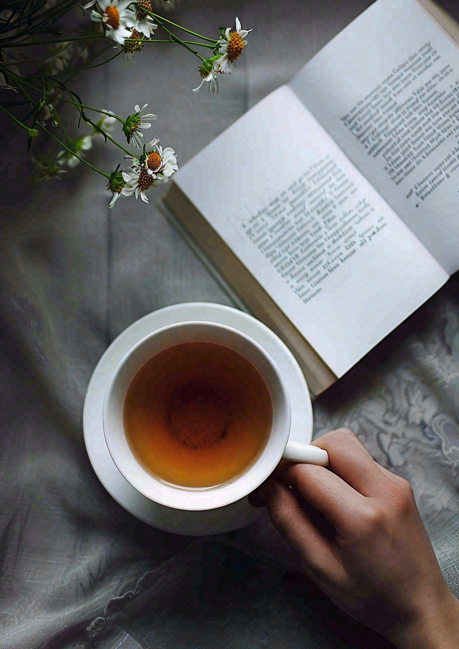 下午茶休闲学习阅读场景世界读书日摄影图