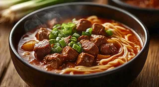 红烧牛肉面粉美食面食摄影图