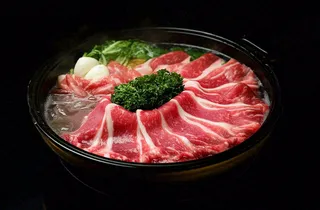 雪花肥牛牛肉寿喜烧烤肉食材美食摄影图