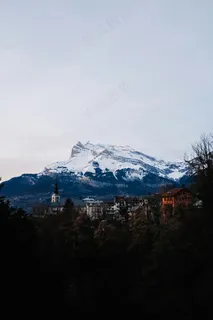 暮色中的宁静山脉 暮色中的宁静山脉