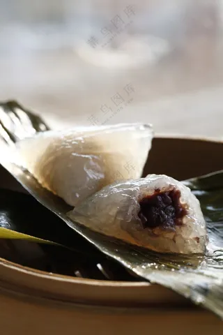 红豆粽子照片图片包粽子粽子摄影裹粽籺粽子摄影端午节
