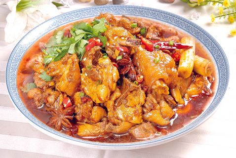 特色大盘鸡美食图片