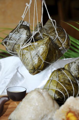粽子照片图片包粽子粽子摄影裹粽籺粽子摄影端午节