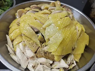 白切鸡  金黄色鸡