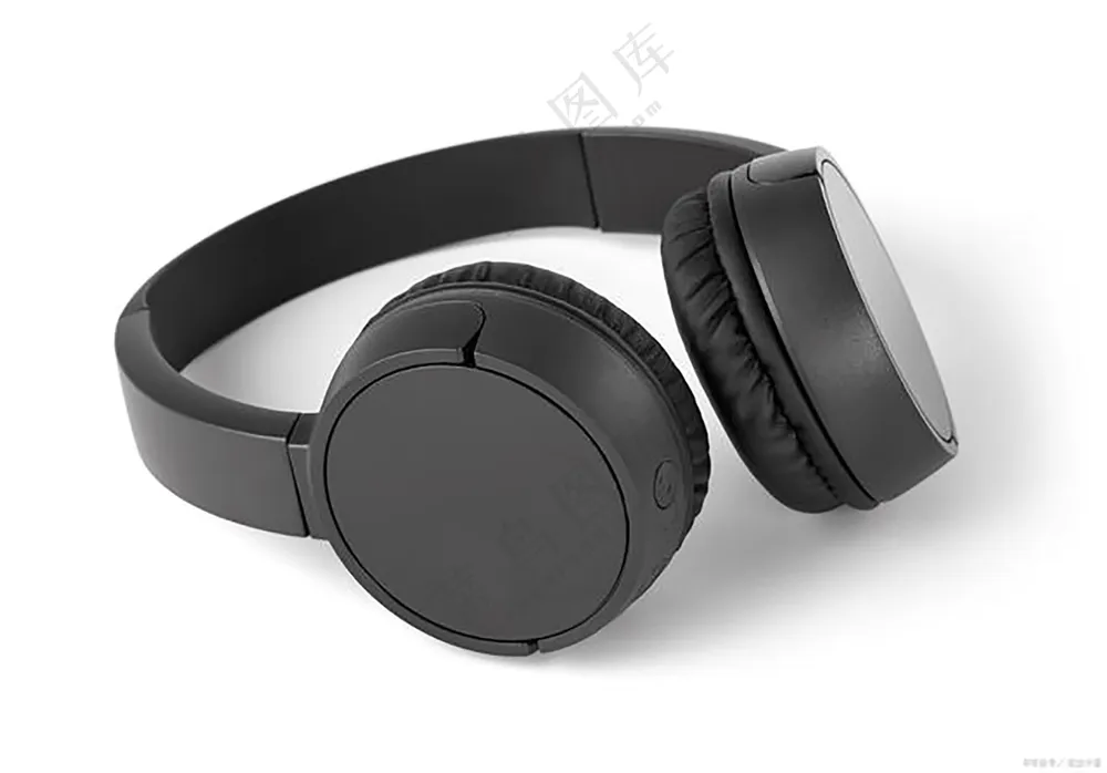 纯黑色头戴式耳机样机