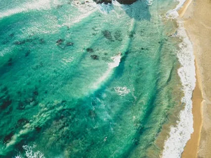 神秘碧绿的海洋漩涡 神秘碧绿的海洋漩涡