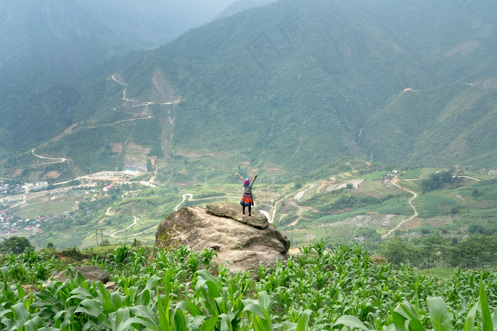 征服高峰：写实自然探险之旅
