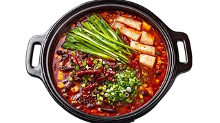 砂锅麻辣烫香辣美食摄影图