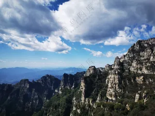 风景远山蓝天白云