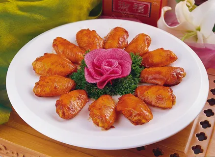 腊味鸡翅   48元例
