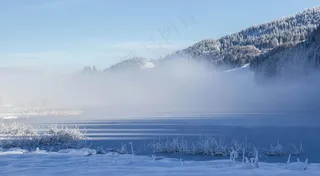 雪域孤境蓝冰画卷·冬日静谧·蓝白装饰