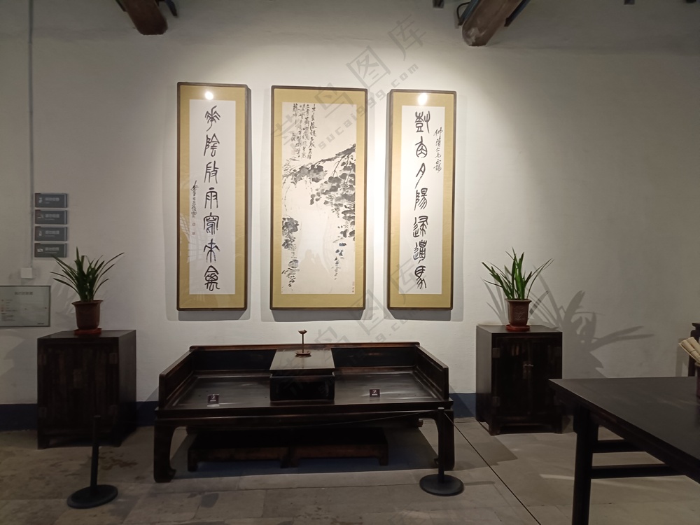 鲁迅故居书屋一角