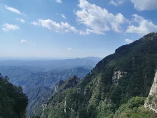 风景远山蓝天白云
