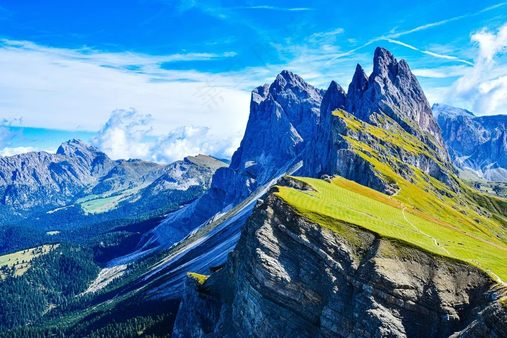 雪域之巅的壮丽景色