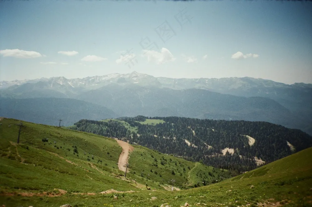 绿野仙踪：复古山景摄影