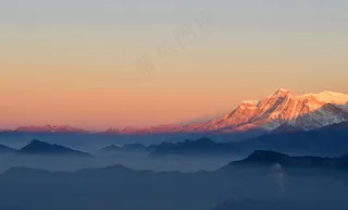 暮色中的海洋之歌