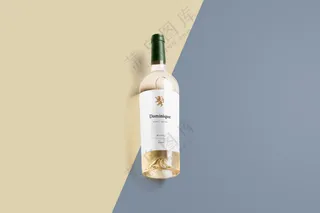 洋酒白酒包装标签样机超市品牌vi提案PS模板17