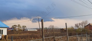 天空下的村落