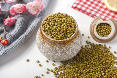 新鲜绿豆食材背景