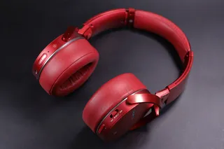 中国红头戴式耳机样机