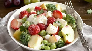 美味沙拉果盘美食摄影水果果肉新鲜