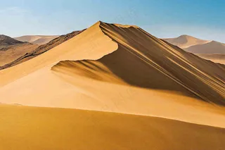 炎热干燥沙漠沙丘敦煌大漠风光自然风景摄影图