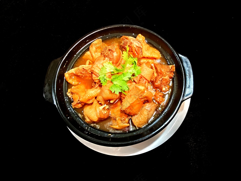 砂锅土鸡炖蘑菇