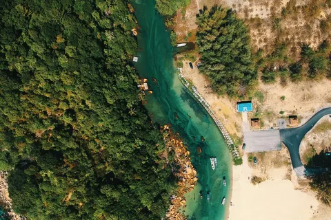 绿意盎然的自然画卷 绿意盎然的自然画卷