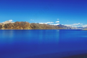 湖光山色，静谧之美