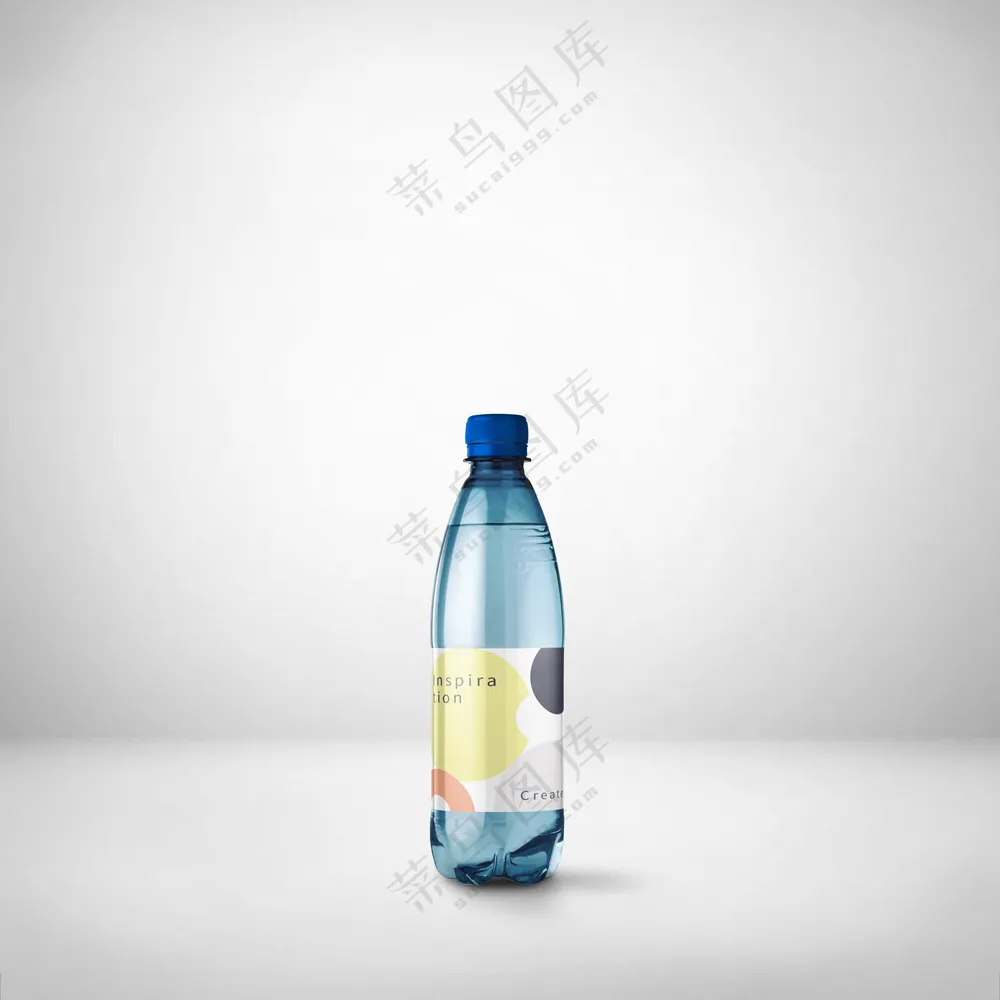 透明矿泉水瓶样机塑料瓶子标签logo分层模板
