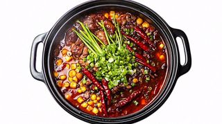 香辣麻辣鸡肉红油美食摄影图免抠