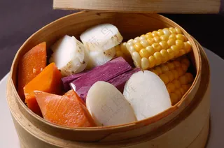 品味三蒸 玉米萝卜芋头