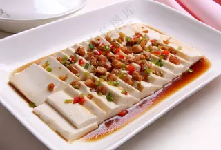 榨菜肉松蒸内酯豆腐