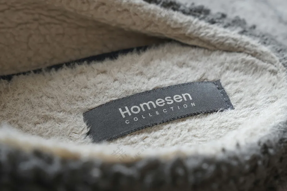 09羊毛外套水洗标样机服饰logo设计效果展示模板