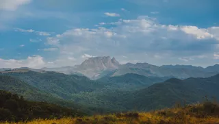 山间云影，天空之境