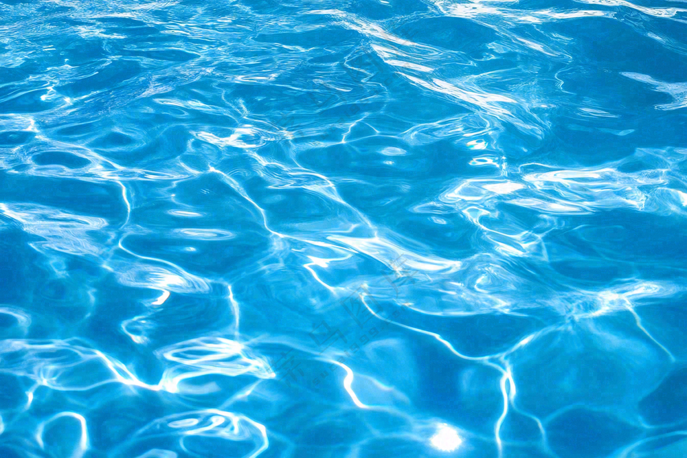 蓝色的游泳池水池摄影图