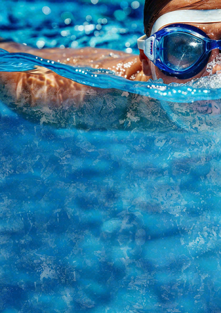 游泳运动培训背景