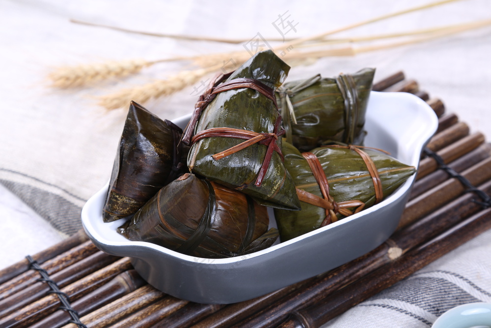 粽子照片图片包粽子粽子摄影裹粽籺粽子摄影端午节