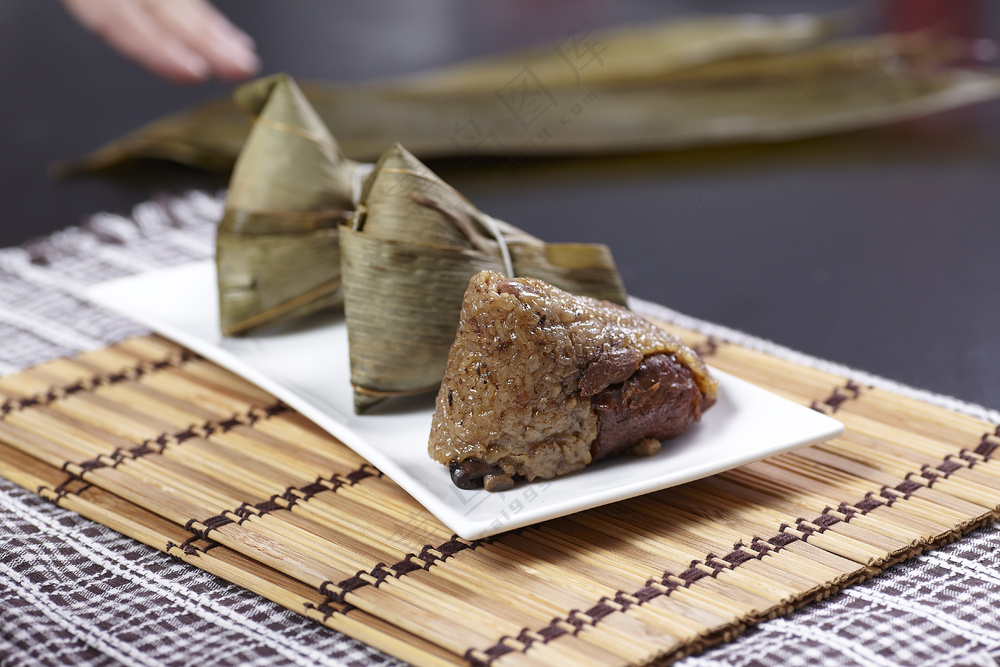 粽子照片图片包粽子粽子摄影裹粽籺粽子摄影端午节茶餐厅粽子
