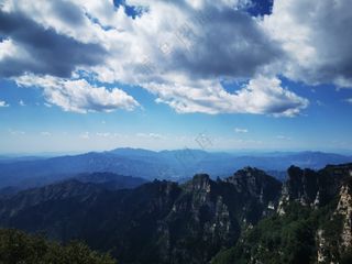 风景远山蓝天白云