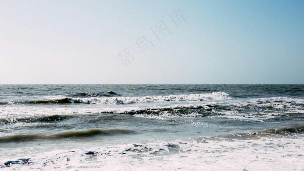波澜壮阔海天蓝·宁静画卷