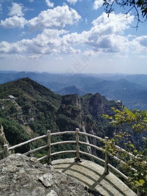 风景远山蓝天白云