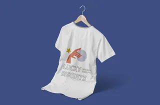 文创产品品牌vi智能白色短袖T恤贴图样机-12