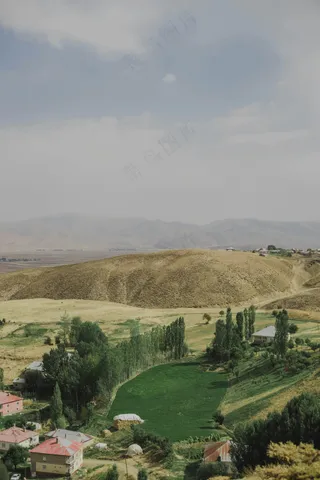 静谧田园绿：淡彩风光摄影